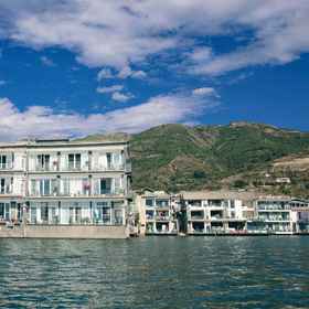 Hotel Exterior 1 The Clouds Seaview Inn, Shuanglang Ancient Town Hotels