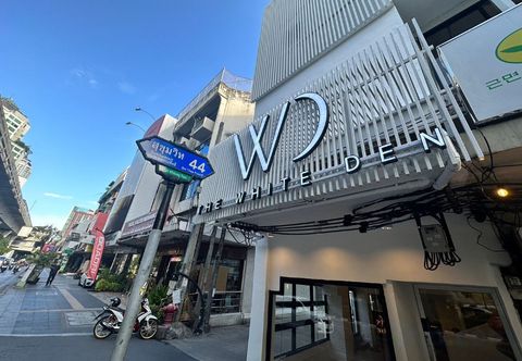 Others The White Den Sukhumvit 44
