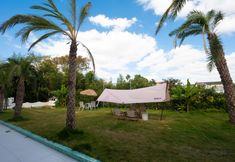 Others 5 Shanghai half window B & B