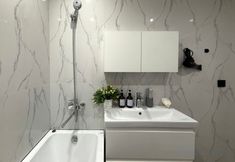 Others 3 Classic Rayimbek 15 - 32 & complimentary drinking water