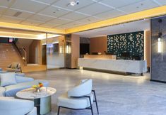 Khác 7 Starway Hotel (Kunming Railway Station Guomao Center)