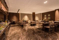 기타 5 ROUR SEASONS RED MAPLE HOTEL