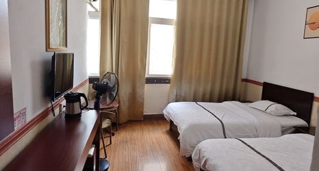 Others 2 Yingjun Hotel in Wugang City