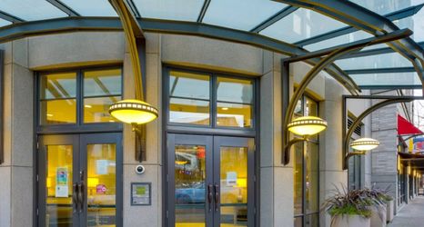 Others 2 Elegant, Recently Upgraded Apt – Pearl District & Fast Wifi! Free Parking!