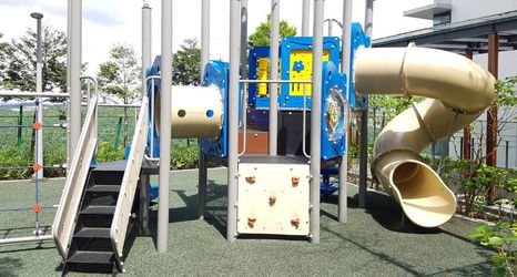 Others 2 Grand Medini by P&J