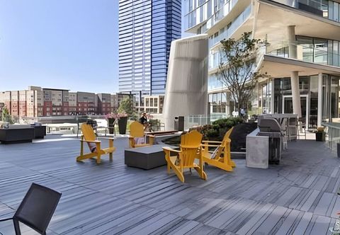 Others 2BR | Rooftop, Pool & Gym | Bellevue | Sophari A