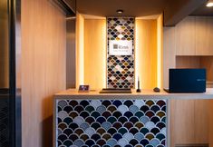 Others 4 Rinn Sanjo Ohashi East