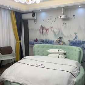 Others 1 Locomotive Movie Theme Hotel, Baiquan Xian Hotels