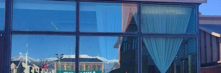 Others Mountains Seas and Clouds