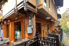 Others Wind and rain House