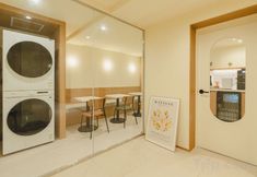 Others 4 Guri Hotel down