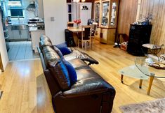 其他 4 LGA, 3 Br Duplex Private House!