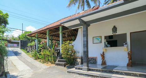 อื่นๆ 2 Hotel Tara Bar & Resto Air Sanih