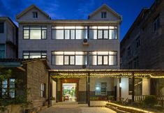 Others 2 Floral Hotel · Huayan Hotel