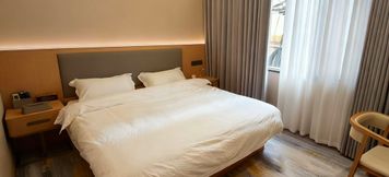 기타 6 E-sports hotel in the spring breeze