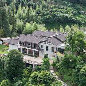 Logo 1 Meiji, Khách sạn Vũ Bình