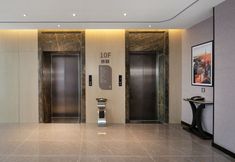 Others 7 Country Inn & suites by Radisson((Lingnan Xintiandi Branch, Foshan Zumiao Subway Station)