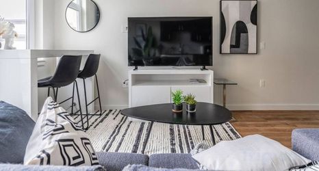 Others 2 1BR | Views, Rooftop, Gym | Sophari B | Bellevue