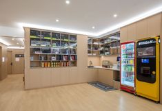 Others 2 Bread Capsule E-Sports Hotel (Guilin Jiatiansha Square Keworld)