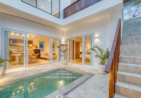 Others Tropical Villa 2 – 2BR Modern Escape in Berawa