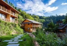 อื่นๆ 7 The Well House