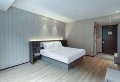 Lainnya 6 HanTing Hotel (Ganzizhou Yajiang)