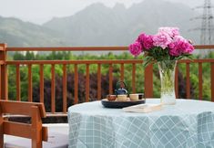 อื่นๆ 5 Floral Hotel·Vaguely Nanshan Hot Spring Courtyard Hotel