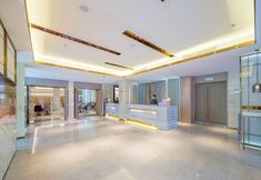 Khác 5 Lavande Hotel (Changchun Railway Station Square Branch)