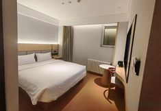 Others 6 Seasonal Hotel