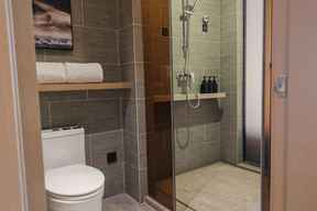 Atour Hotel Binhe West Road Peacock River Landscape Belt Korla