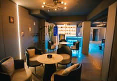 อื่นๆ 5 Jinding Cinema Famous Residence