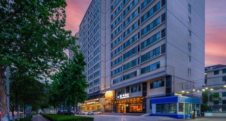 Lain-lain 2 James Joyce Coffetel (Linyi Railway Station Branch)