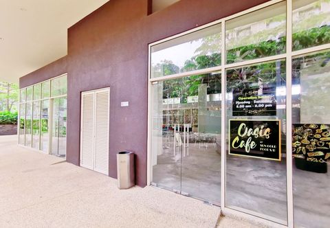 Others Legoland-5min Walk@ Happy Travel at Afiniti Residency 8Pax(max) with Bathtub