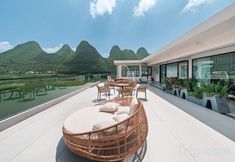 Lainnya 2 XiHe Creek · Star Moon Swimming Pool · Wangfeng Hidden Stay (Wanfenglin Scenic Area)