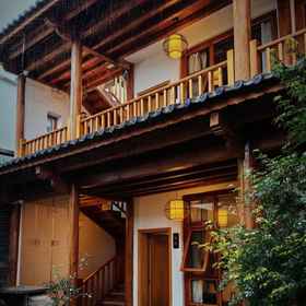 Hotel Exterior 1 大理仙境四合院旅馆, ナマステ ホテル