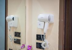 Others 3 Amaleena Pool Access