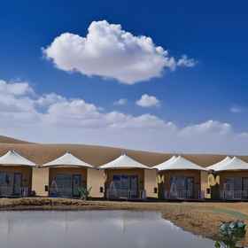 Hotel Exterior 1 Sumu Jiyi Desert View Hotel, Shapotou Qu Hotels