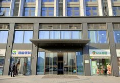 Others 6 Squid Future Apartment