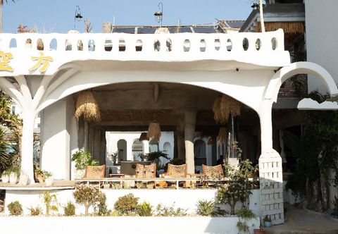 기타 THE SKY IN THE DIST ANCE INN