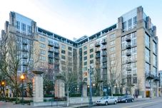 其他 Bright Recently Upgraded Apt – Downtown Location