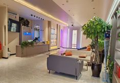 Others 7 Rongyue Qingju Hotel (Henan Qinghua Chinese-English School)