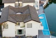 其他 4 Hengdian Liwu Liubai Hot Spring Holiday Beauty