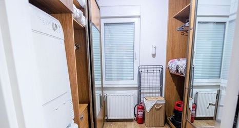 Others 2 Gorgeous Two Bedroom Apartment - Roya