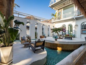 기타 4 THE SKY IN THE DIST ANCE INN