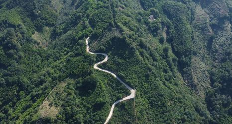 Others 2 EMEISHANZAIYISHE·HUJINGHUANSHANDUJIAXUXANMEISU