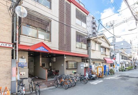 Others Clover Heights