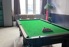 Others 4 Lakes E-Sports Hotel (Water Conservancy and Hydropower College)