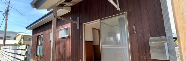 Lainnya AkarenBanana House