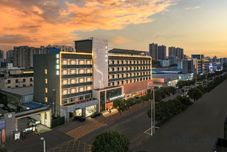 Others Meilun Hotel, Huayuan Road, Jinshui District, Zhengzhou City