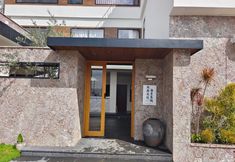 Others 2 Dali Shuang lang Wu you seascape inn